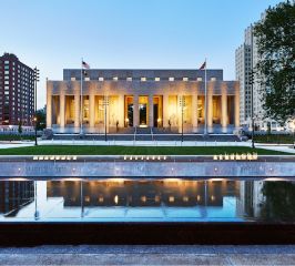 a government office building in downtown St. Louis